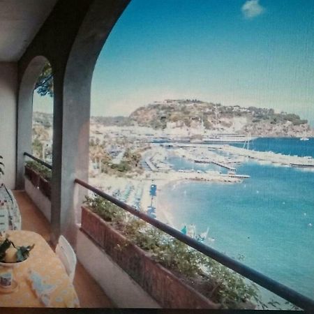 Lacco Ameno  Ischia - Panoramic Apartment On The Sea מראה חיצוני תמונה