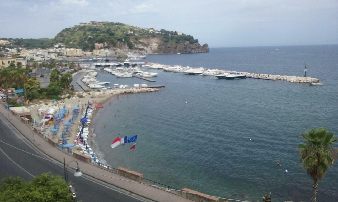 Lacco Ameno  Ischia - Panoramic Apartment On The Sea מראה חיצוני תמונה